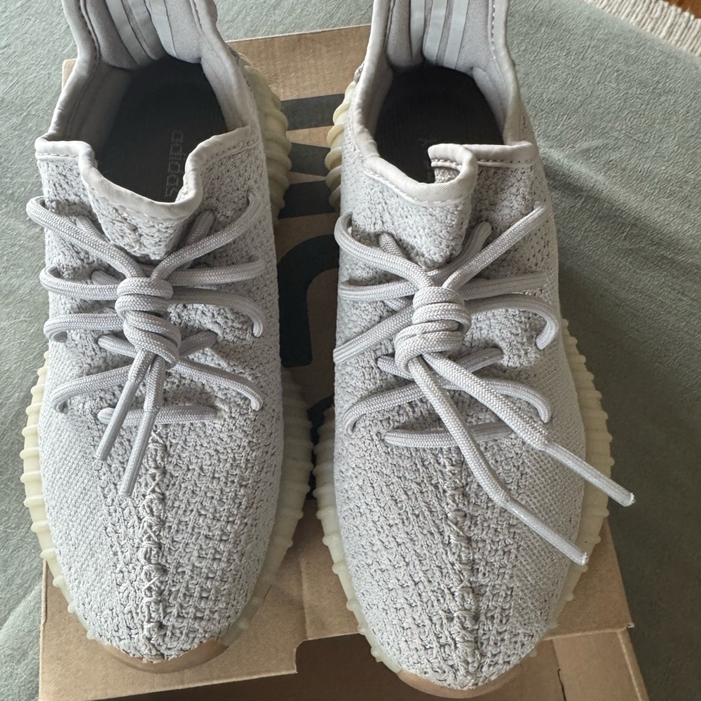 adidas Yeezy Boost 350 V2 -Sesame